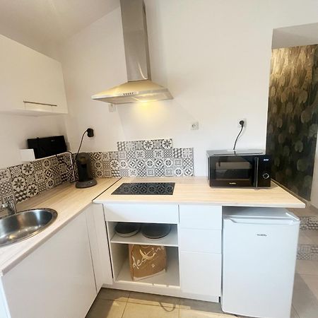 A Deux Pas Des Peniches Apartment กาสเตลซาร์ราแซ็ง ภายนอก รูปภาพ