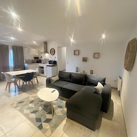 A Deux Pas Des Peniches Apartment กาสเตลซาร์ราแซ็ง ภายนอก รูปภาพ
